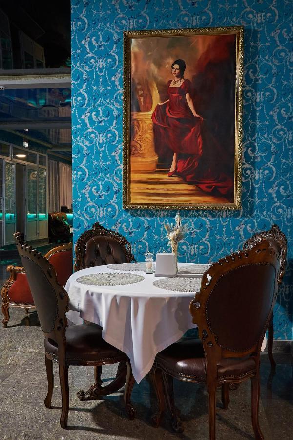 Hotel Royal โปลตาวา ภายนอก รูปภาพ