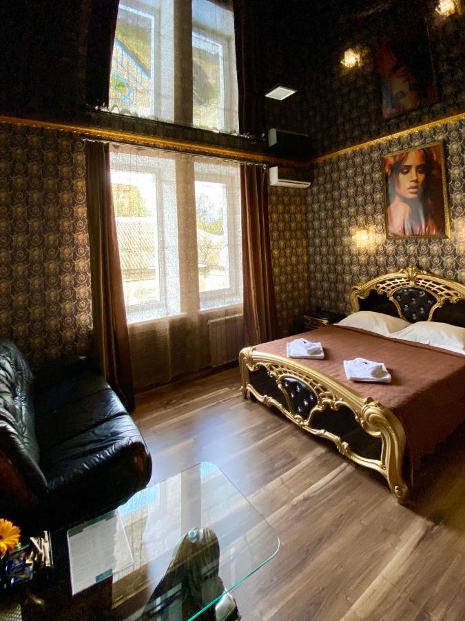 Hotel Royal โปลตาวา ภายนอก รูปภาพ