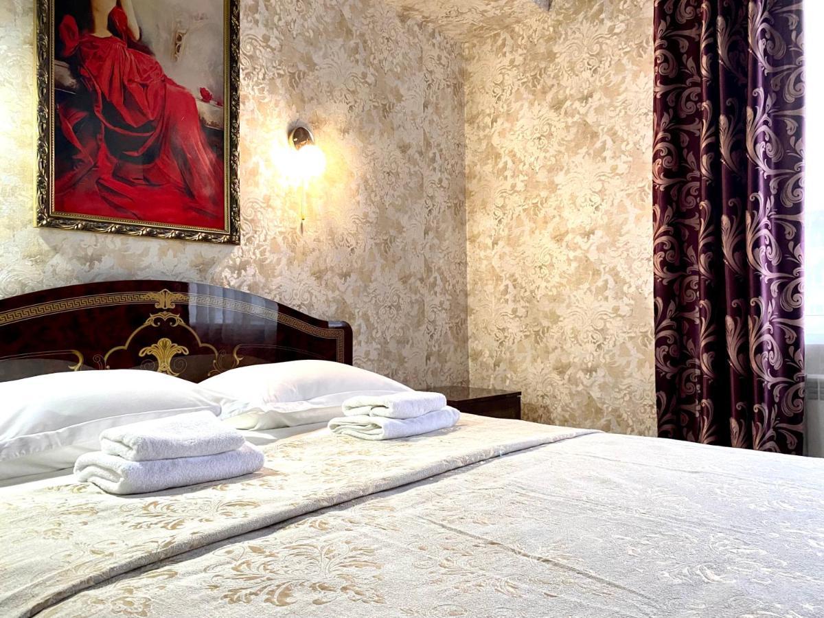 Hotel Royal โปลตาวา ภายนอก รูปภาพ