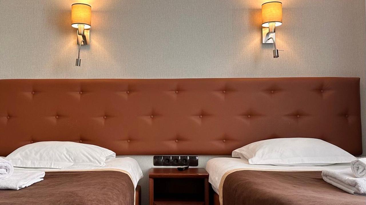 Hotel Royal โปลตาวา ภายนอก รูปภาพ