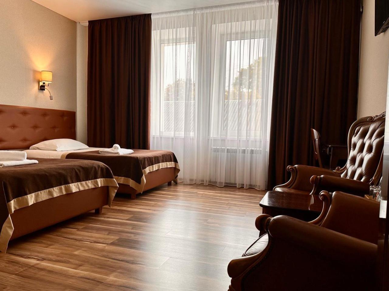 Hotel Royal โปลตาวา ภายนอก รูปภาพ